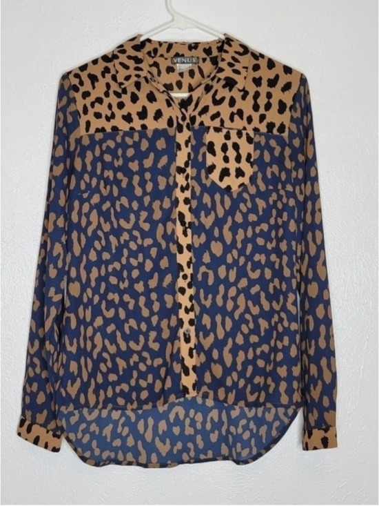 VENUS Tops - SALE 4/$30 Venus Leopard Print Button Down Blouse Navy Blue Tan Women's Size 4